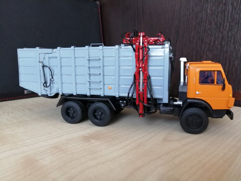 Ко-415 мусоровоз КАМАЗ-53212