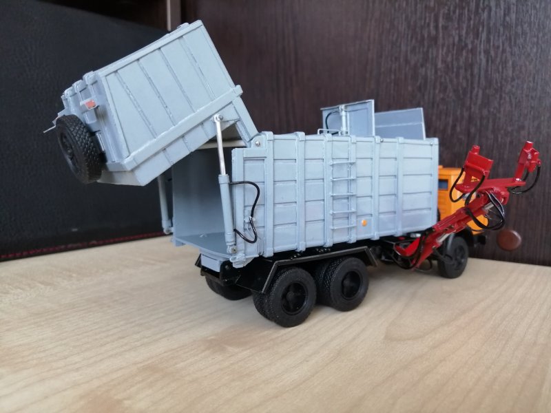 КАМАЗ 53213 мусоровоз