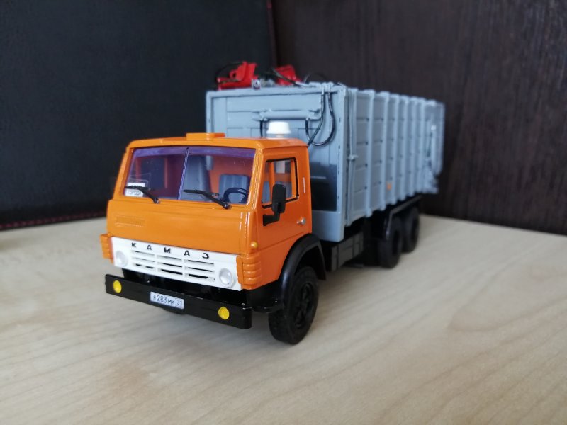 Ко-415 мусоровоз КАМАЗ-53212