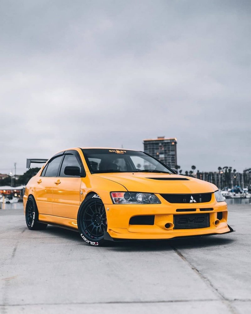 Mitsubishi EVO 9