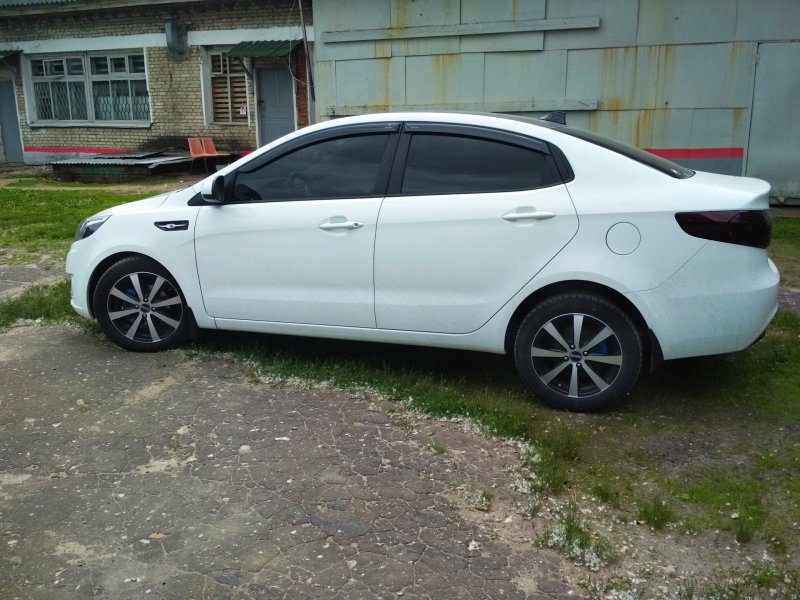 Kia Rio 2014 на дисках