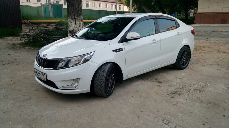 Kia Rio 2013 r16