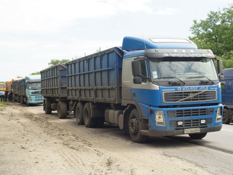 Volvo fm 6x4 зерновоз