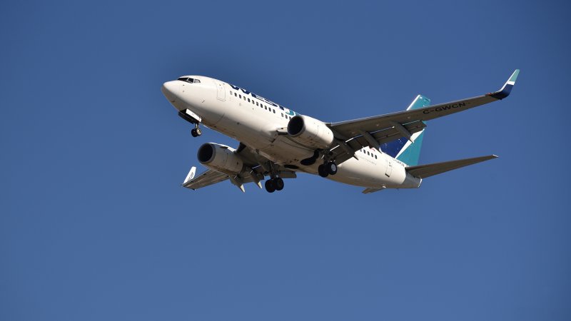 737 United