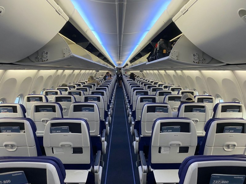 Boeing 737 Max 8 American Airlines салон
