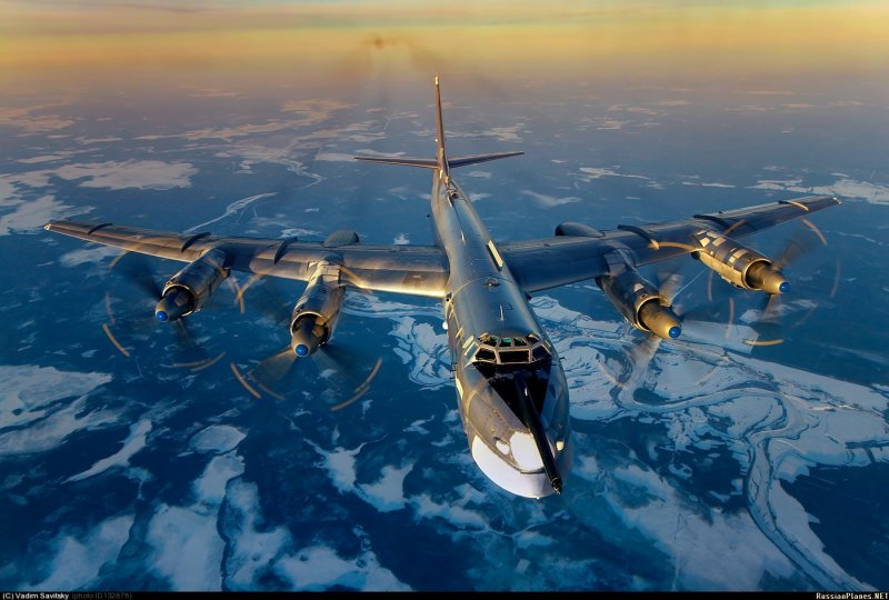 Бомбардировщик ту-95мс