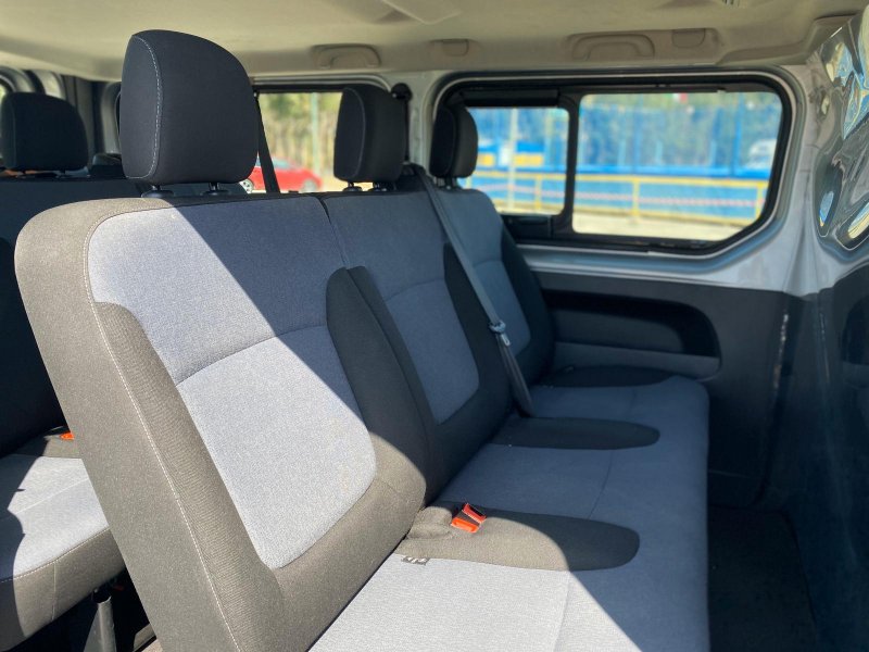 Opel Vivaro Combi