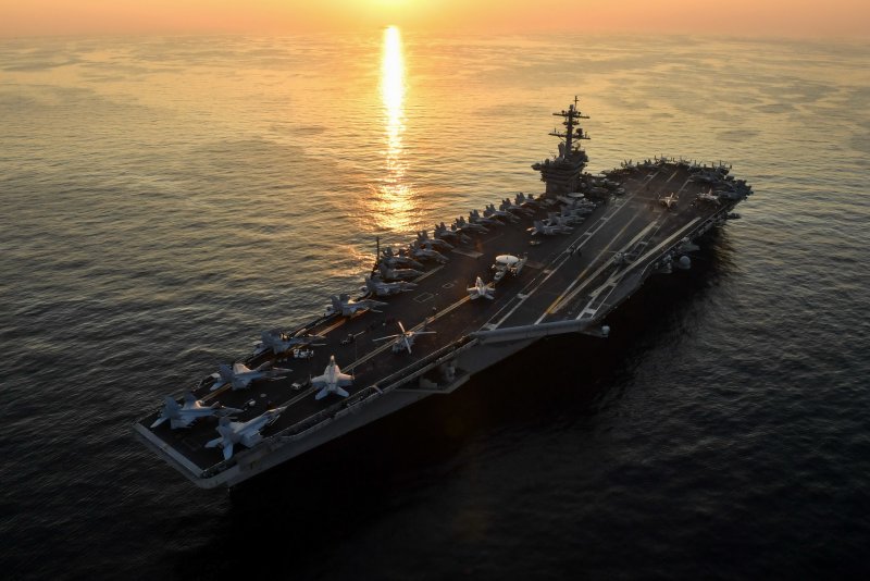 Авианосца USS Theodore Roosevelt
