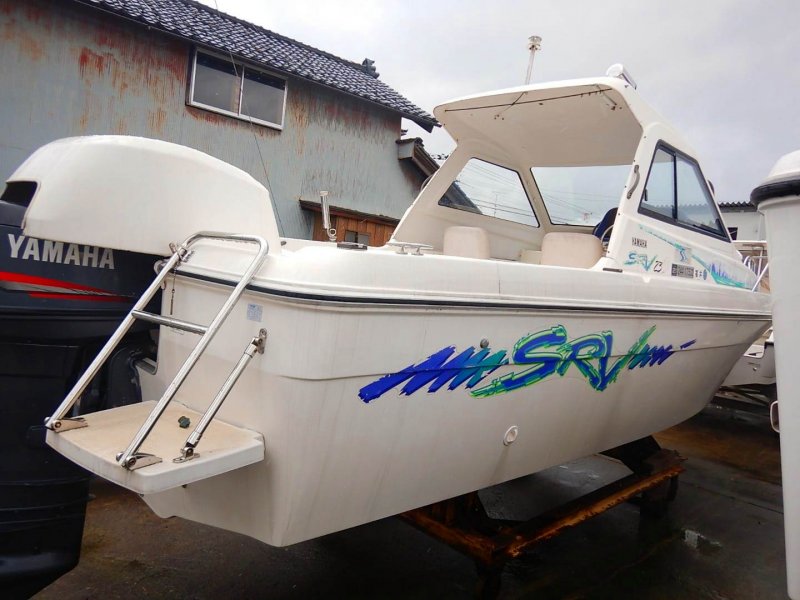 Yamaha SRV лодка