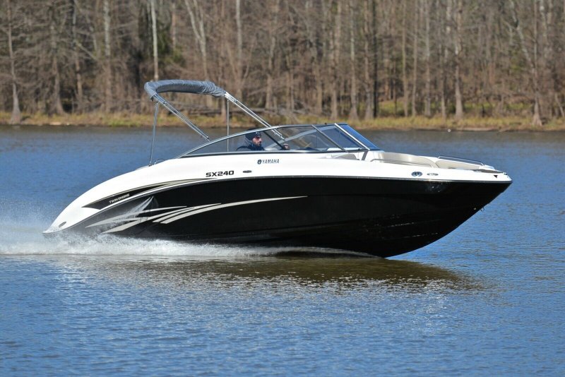 Yamaha 242 Limited