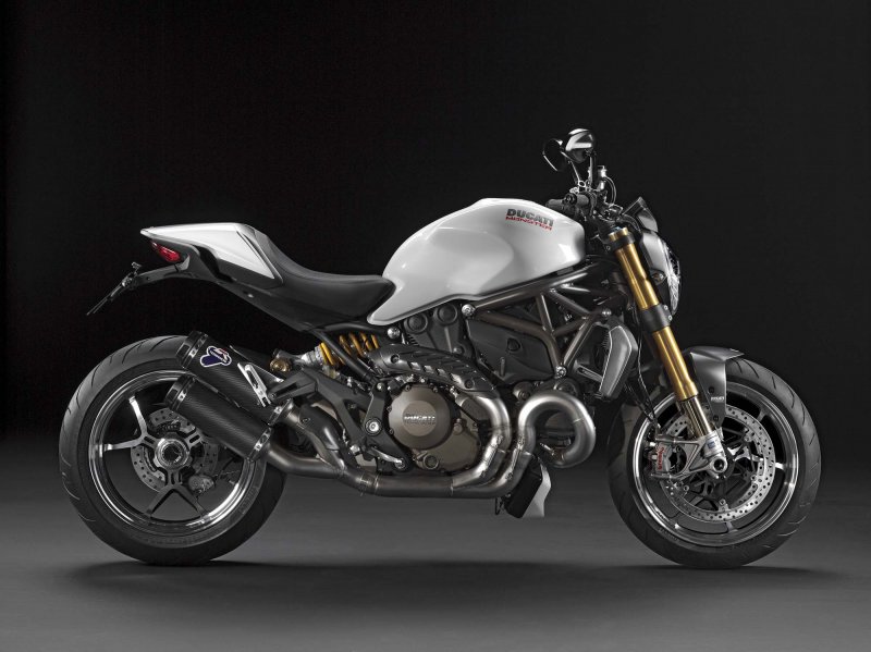 Ducati монстр 796