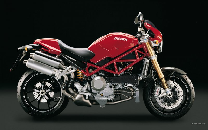 Ducati Monster 1200 r