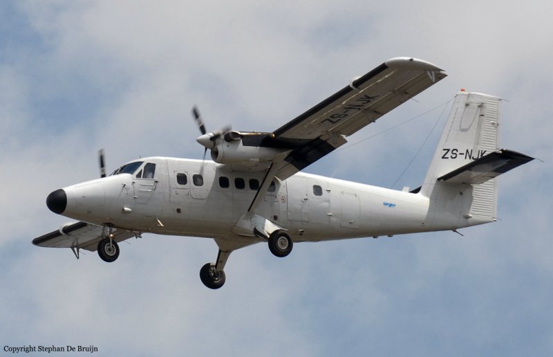 Бомбардье DHC-8 q400