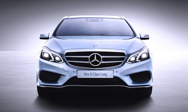 Mercedes e-class w212 спереди