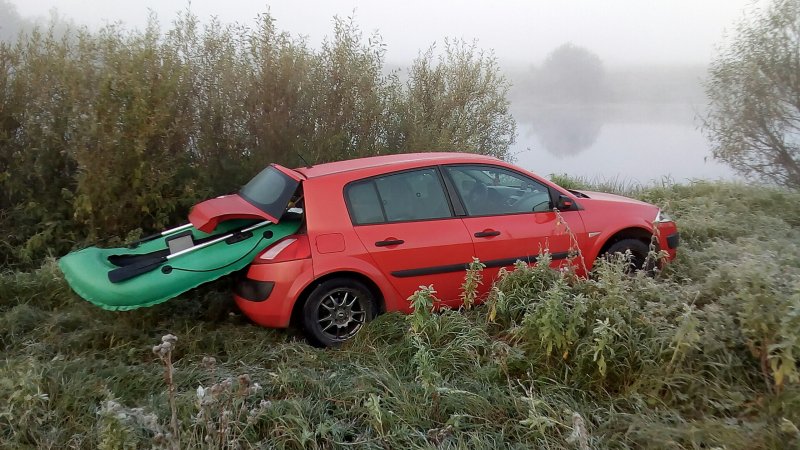 Задний значок Рено Дастер
