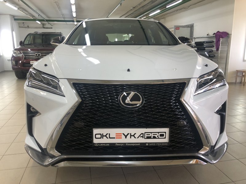 Lexus р Икс 300