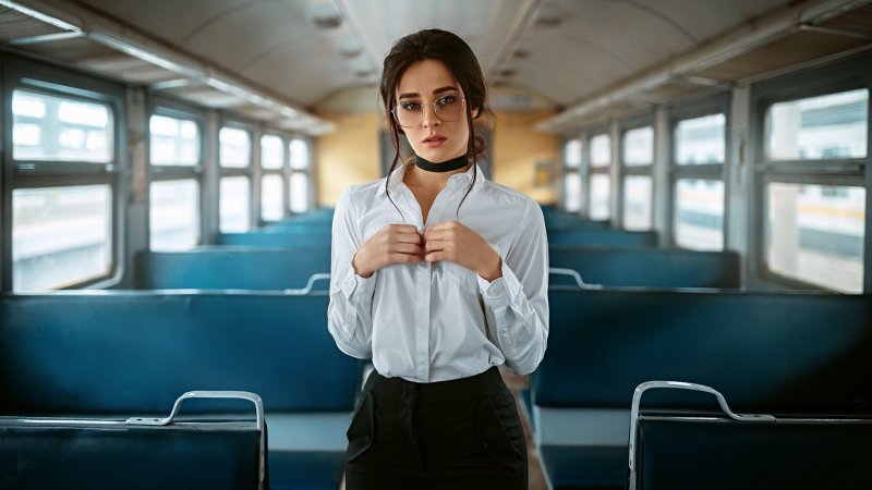 Девушки в плацкарте