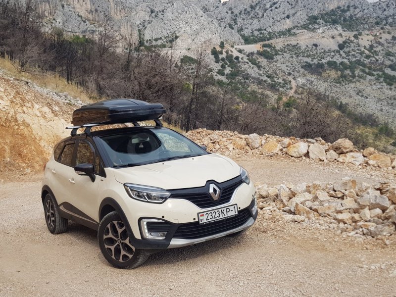Renault Captur шоколадный