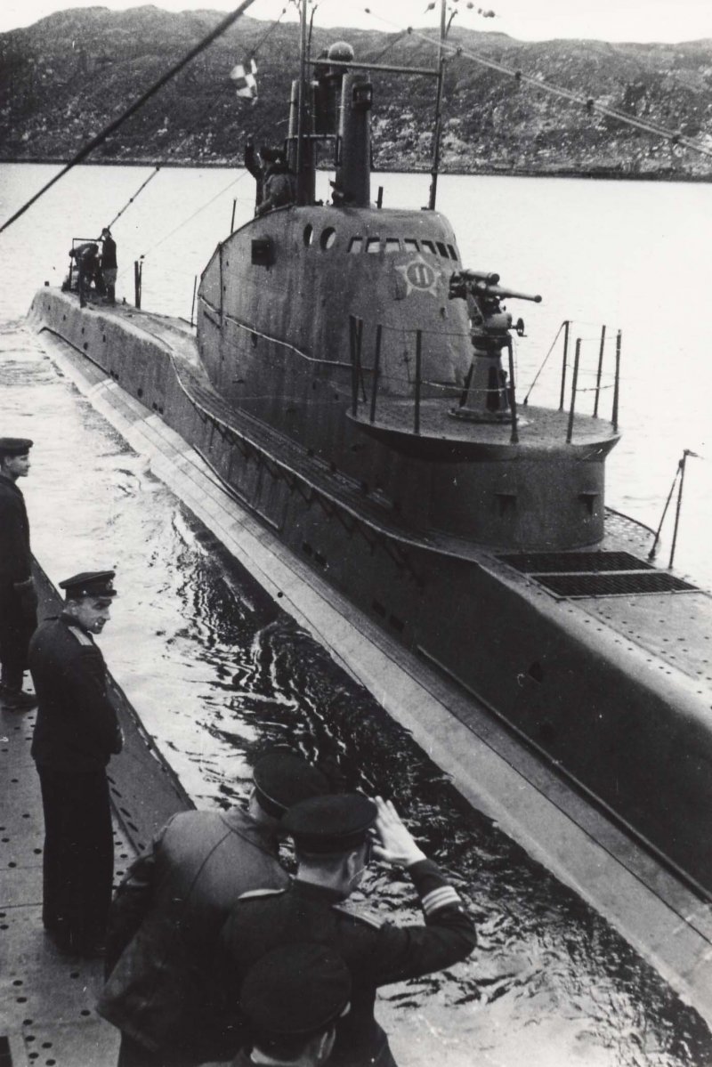 Щ-402 подводная лодка модель
