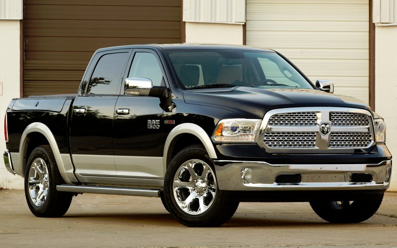 Додж пикап Ram 1500