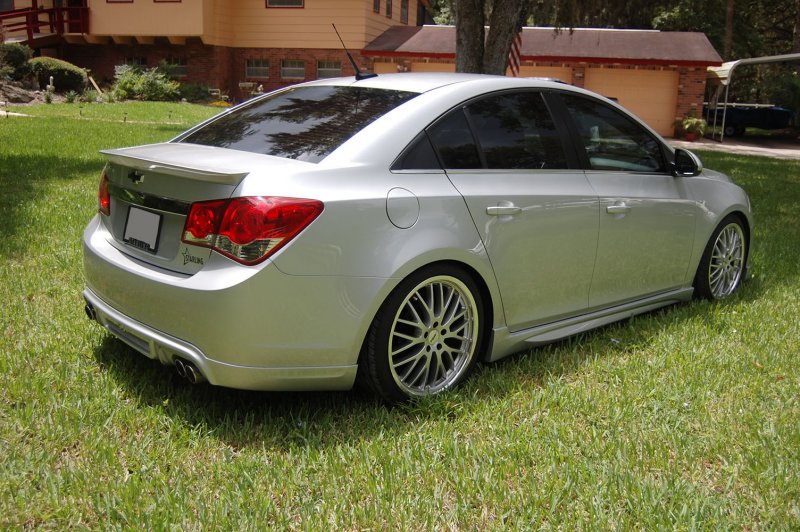 Chevrolet Cruze 2012 седан стенс