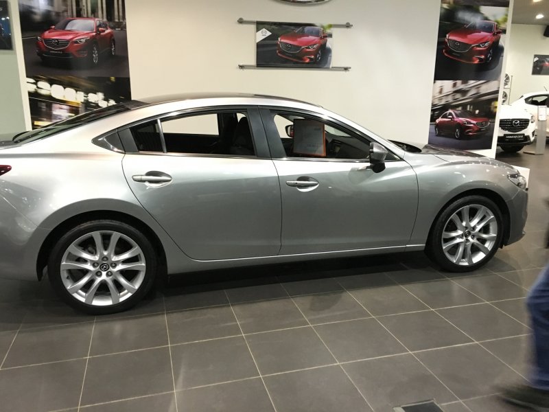 Mazda mazda6 GH серебро тонированная