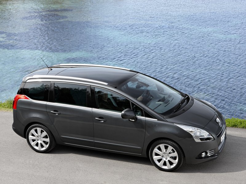 Opel Zafira Tourer 2011