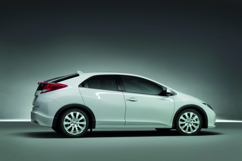 Honda Civic 9 хэтчбек
