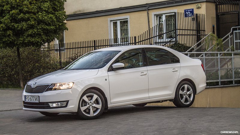 Skoda Rapid белая r15
