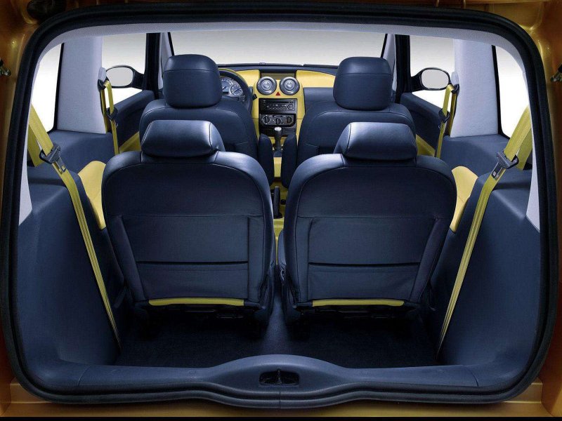 Peugeot 1007 backseats