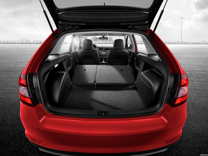 Skoda Rapid 2017 багажник