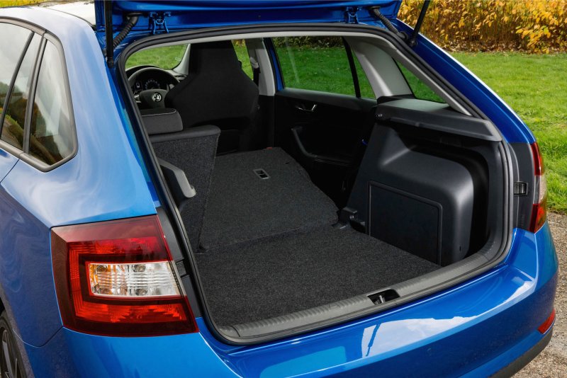 Skoda Rapid 2019 багажник