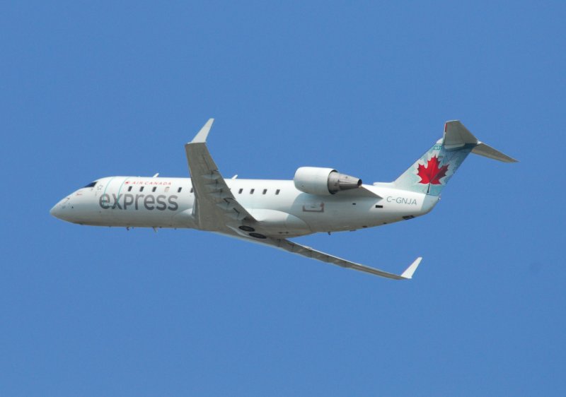 Самолет Bombardier crj200 характеристики