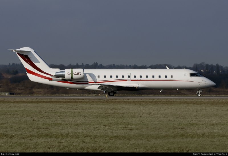 Бомбардье CRJ-100/200