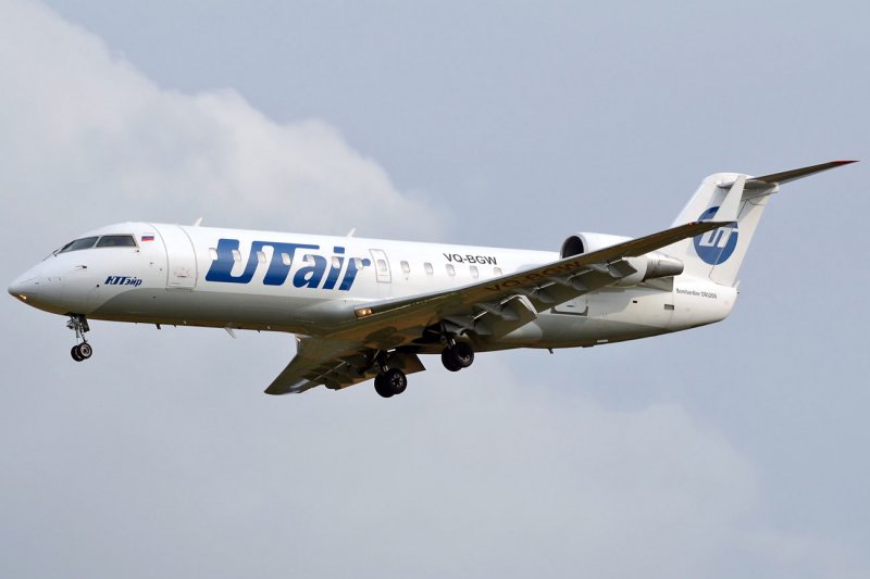 CRJ 200 UTAIR