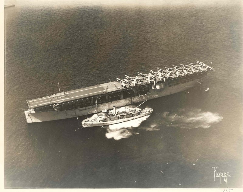 Kitty Hawk авианосец