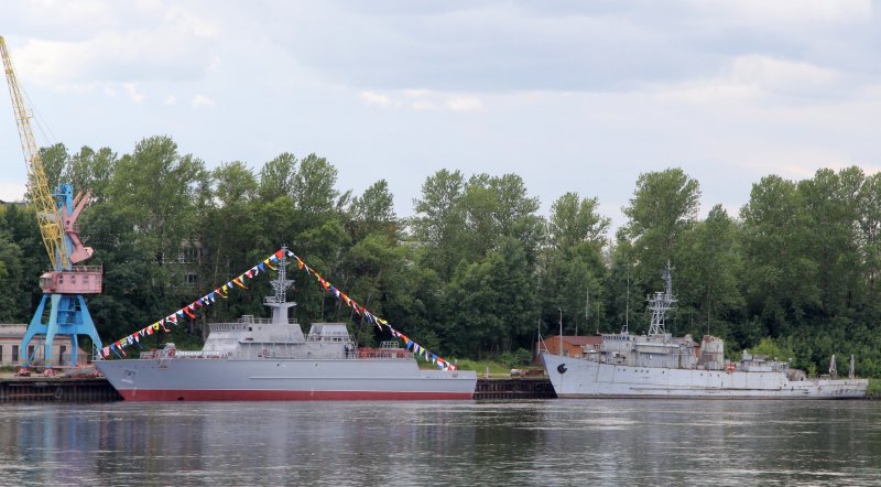 Тральщик 12700 зав.525