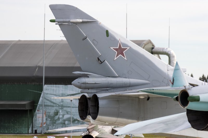 Самолет ту 22 постановщик помех