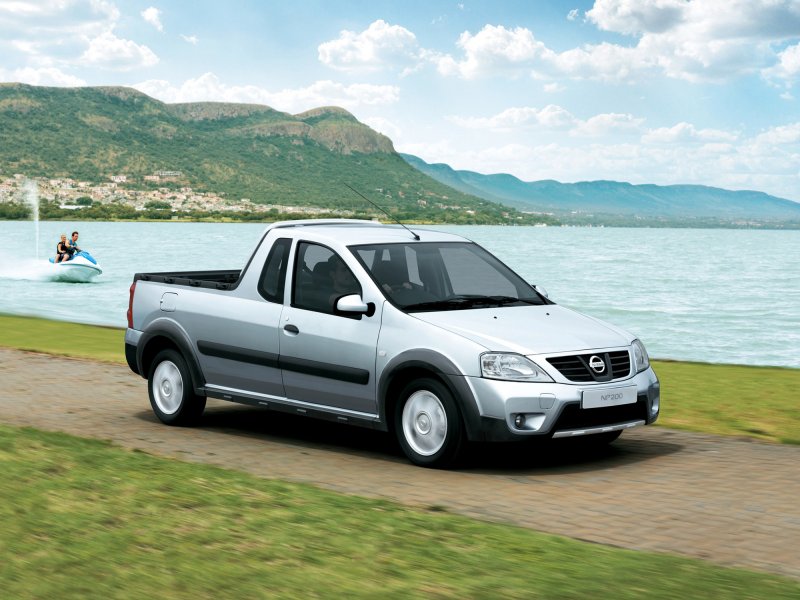 Nissan np200
