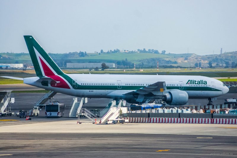 Авиакомпания Аврора Боинг 777-200