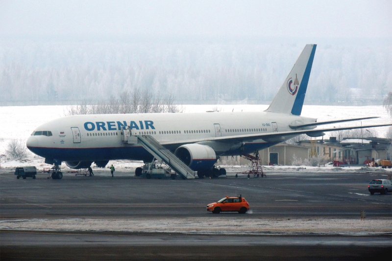 Boeing 777-200 салон