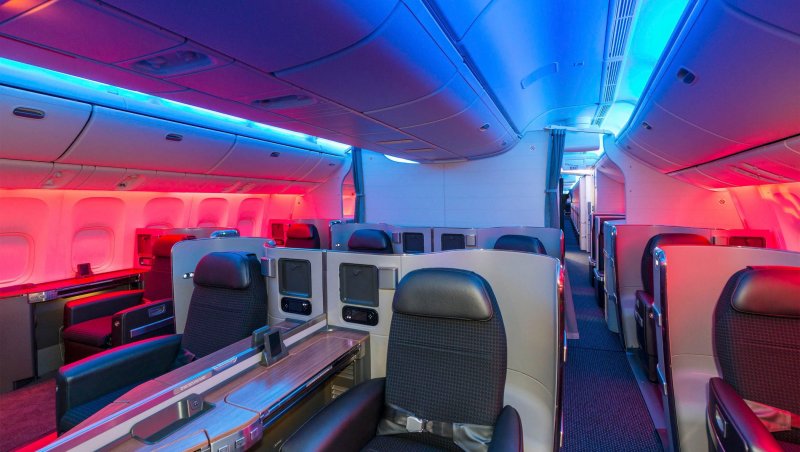 Boeing 777-300 салон