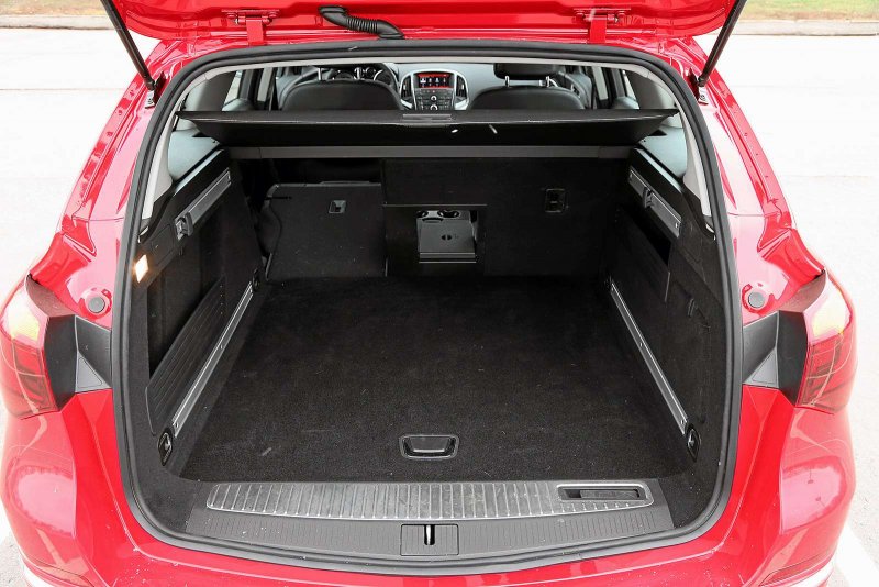 Opel Astra 2011 универсал багажник