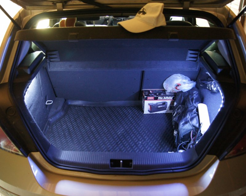 Opel Astra j универсал багажник