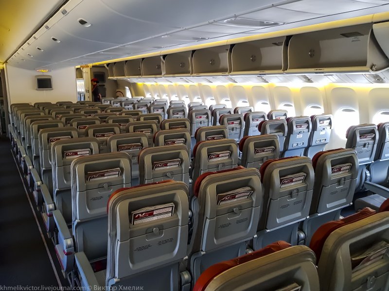 Боинг 777-300 er салон