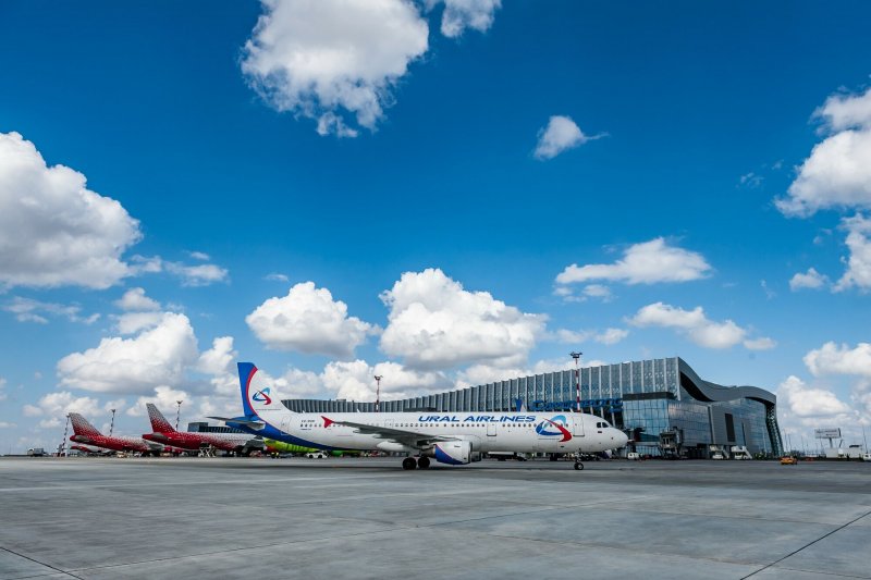 Аэробус а320 ред Вингс
