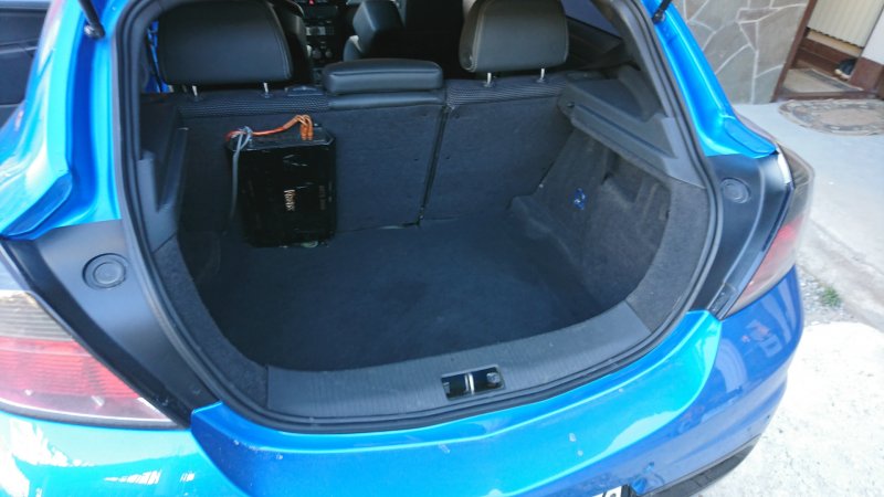 Opel Astra j багажник