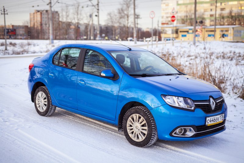 Renault Logan 2 синий