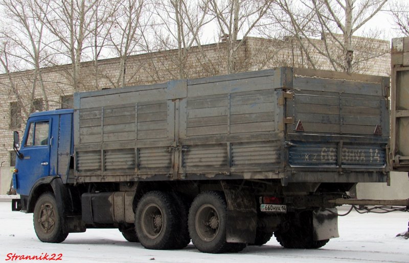 КАМАЗ 5320 сзади