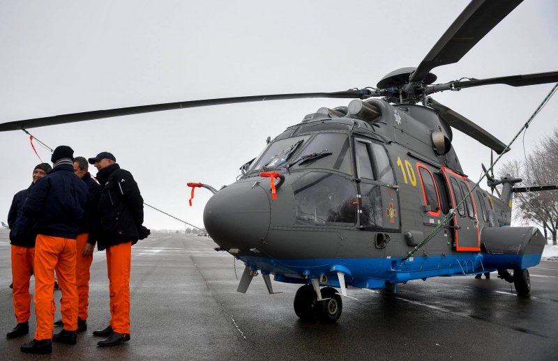 Вертолет uh-1h Япония